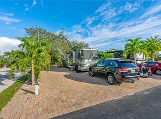 643 Barracuda Bnd, Fort Myers Beach, FL 33931