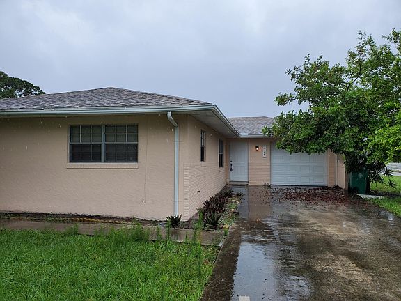 2nd image of 426 SE Port Street Lucie Blvd