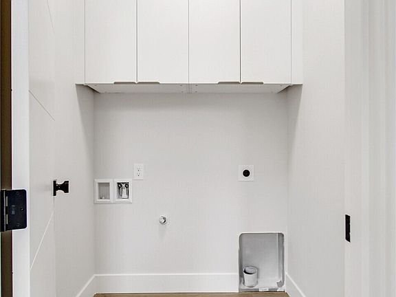 5th image of 27906 U St