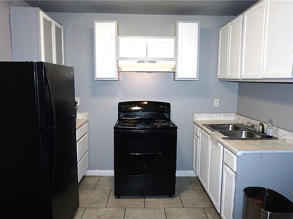 4th image of 4401 America St