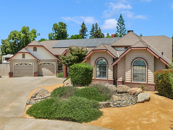2nd image of 2512 E Vassar Court