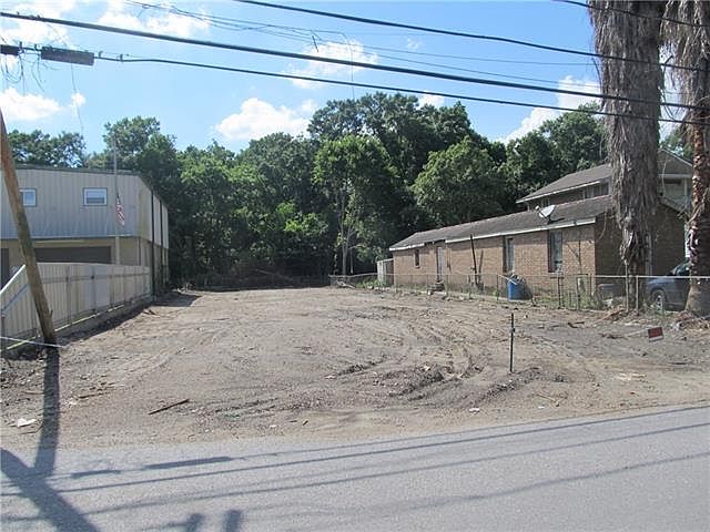 1st image of 1020 Oak Ave