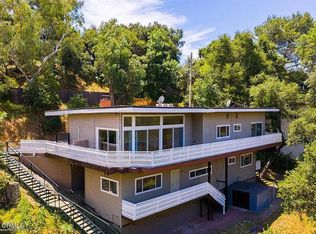 2040 Hilldale Dr, La Canada Flintridge, CA 91011