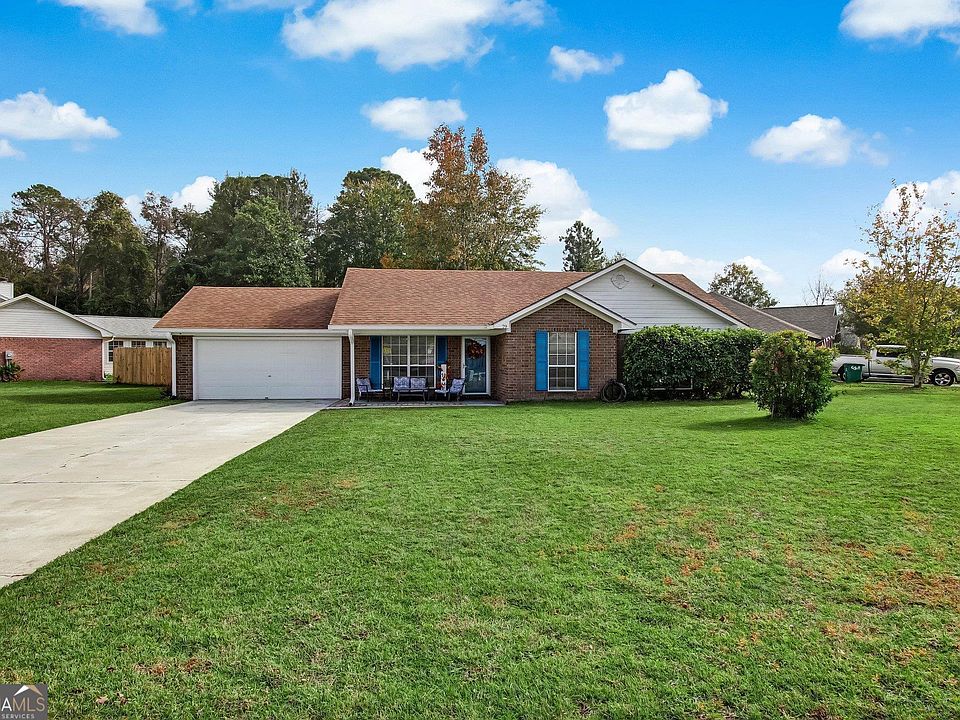 1st image of 79 Silver Fox Dr
