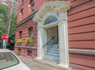 118 NW King Ave APT 33, Portland, OR