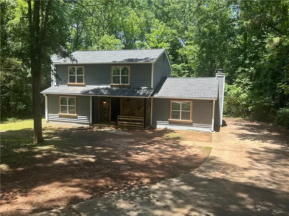 6743 Timbers East Dr, Lithonia, GA 30058