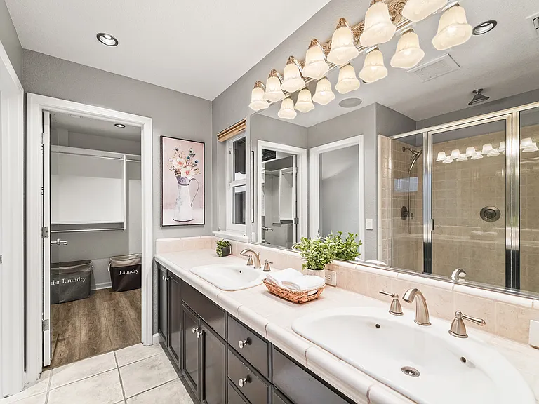 Montara Dr — Photo 16