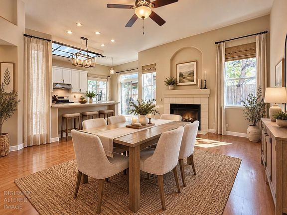 5th image of 3941 Vancouver Cir