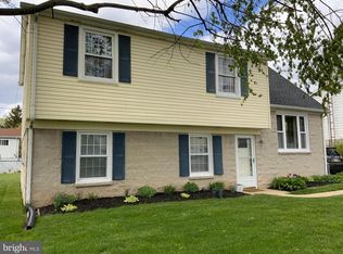 969 Richwill Dr, York, PA 17404