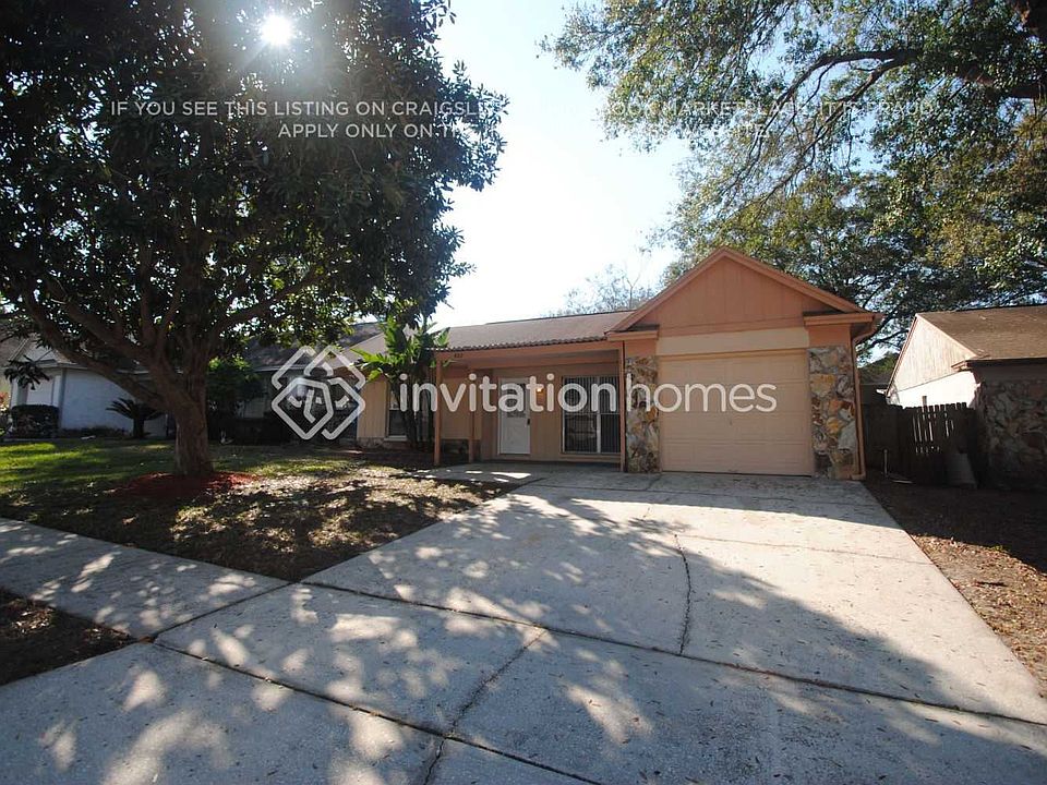 1st image of 402 Regal Park Dr