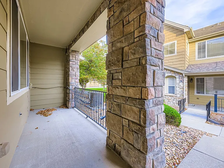 11211 Osage Cir #E — Photo 15