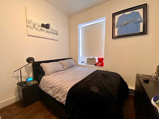 Rented by Dynamik Realty | media 12