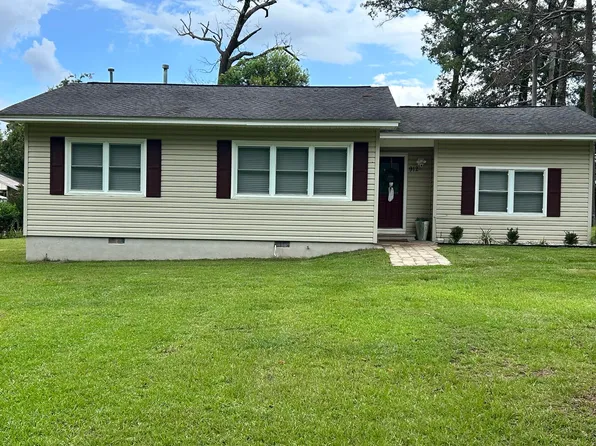 912 S Cleveland St, Quincy, FL 32351