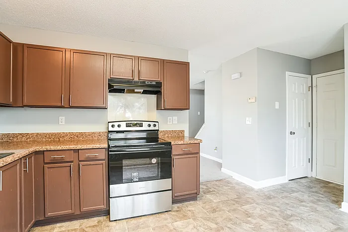 11833 Aubreywood Dr — Photo 7