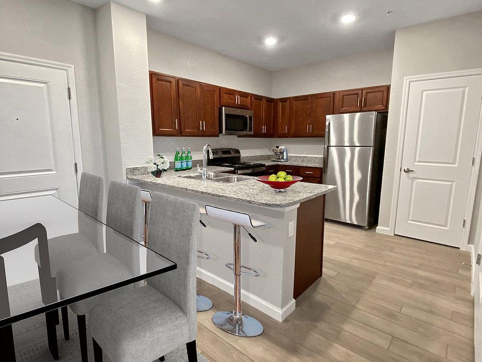 Dining Room/Kitchen
