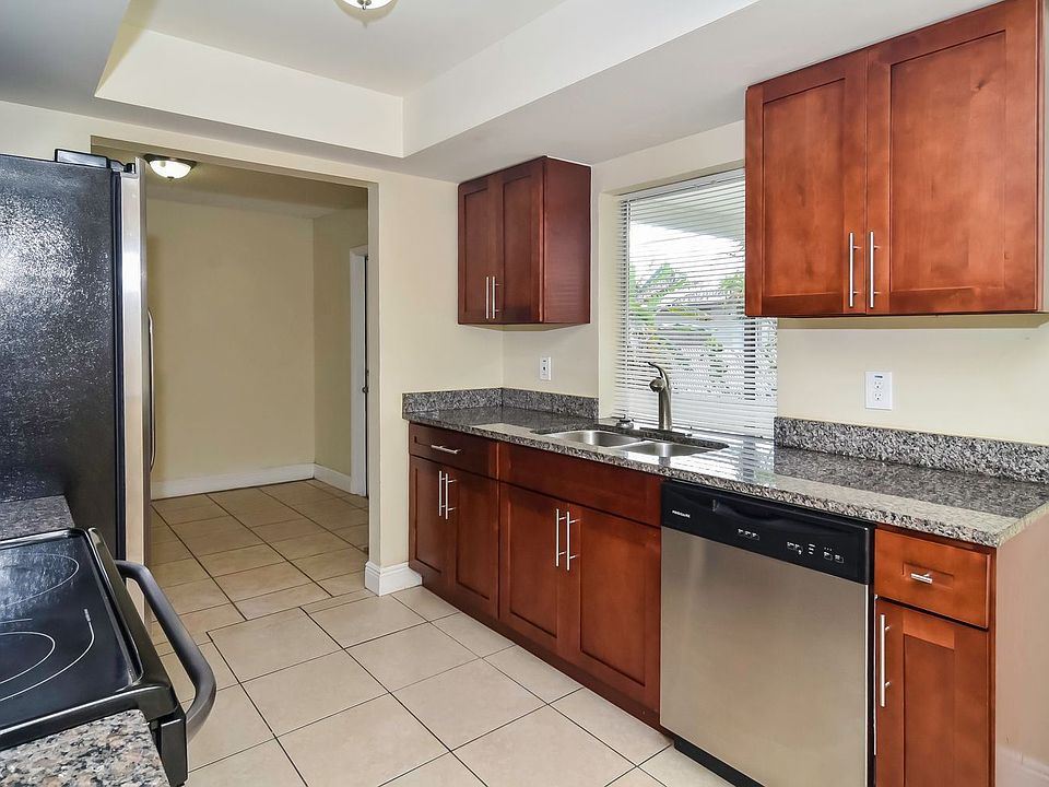 ad46e2b3-8a21-4cd5-9b51-1a56621d1258-w_1500-h_1000