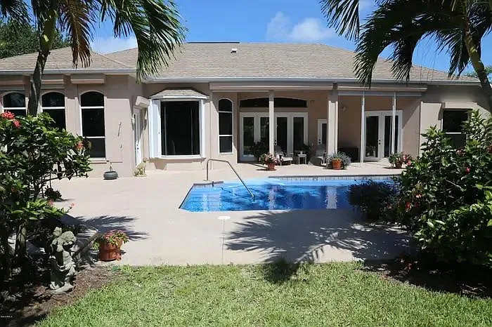 373 Peregrine Dr — Photo 12