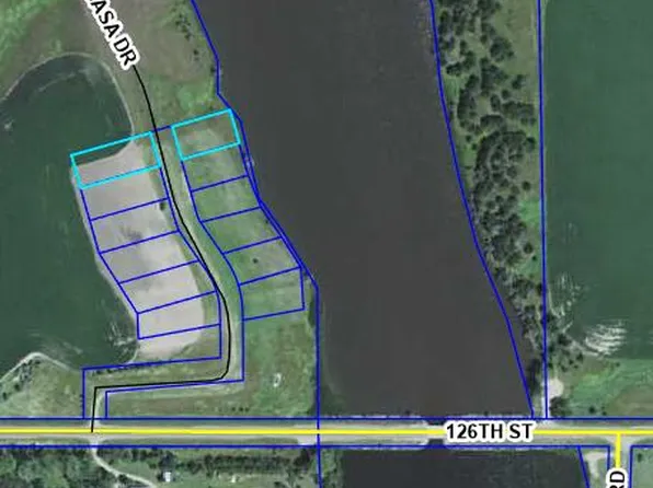 12682 Playa Casa Dr, Aberdeen, SD 57401