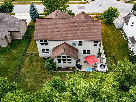 5th image of 414 Whisperwood Dr