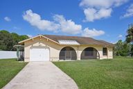 E 8th St-S2909-001.jpg