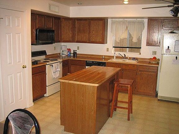 Spacious Kitchen