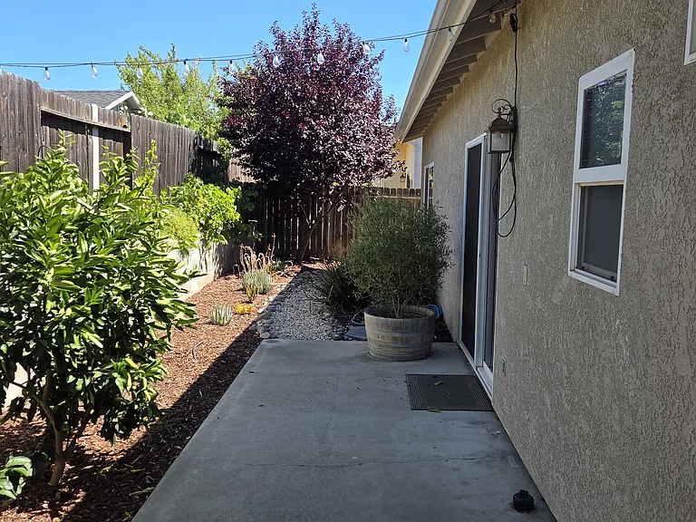 121 Headwaters Rd — Photo 2