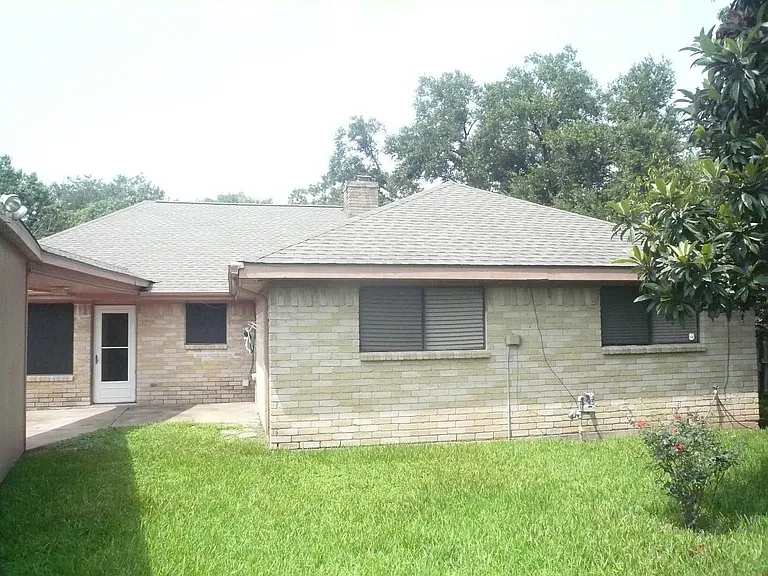 2826 Green Fields Dr — Photo 17