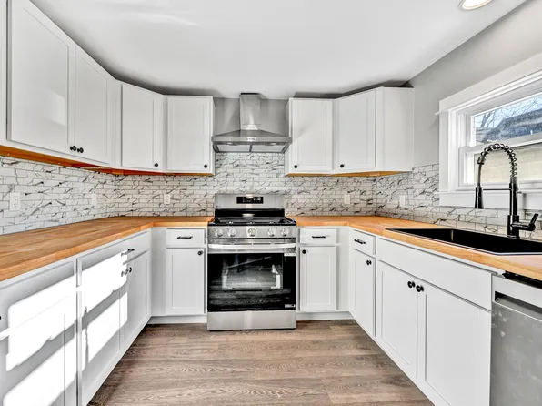 38 Rochester Street, Westbrook, ME 04092