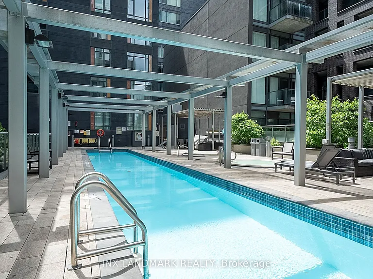 525 Adelaide St W #LPH31 — Photo 8