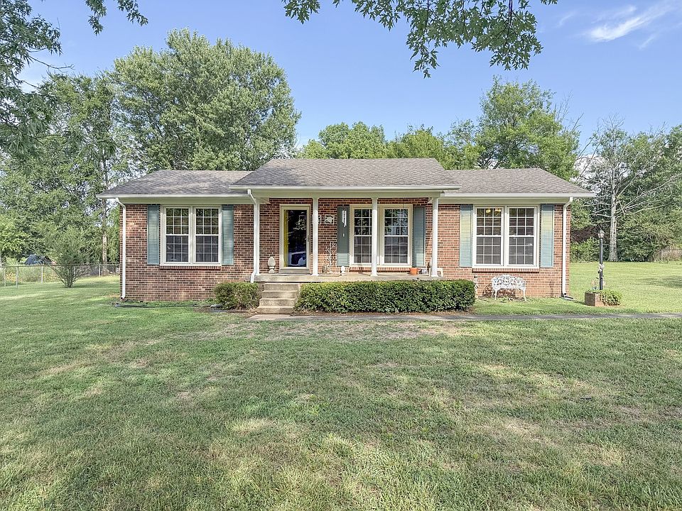 1st image of 3741 Barfield Crescent Rd
