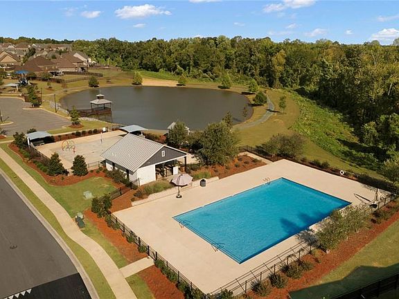 3rd image of 1379 Tullahoma Dr