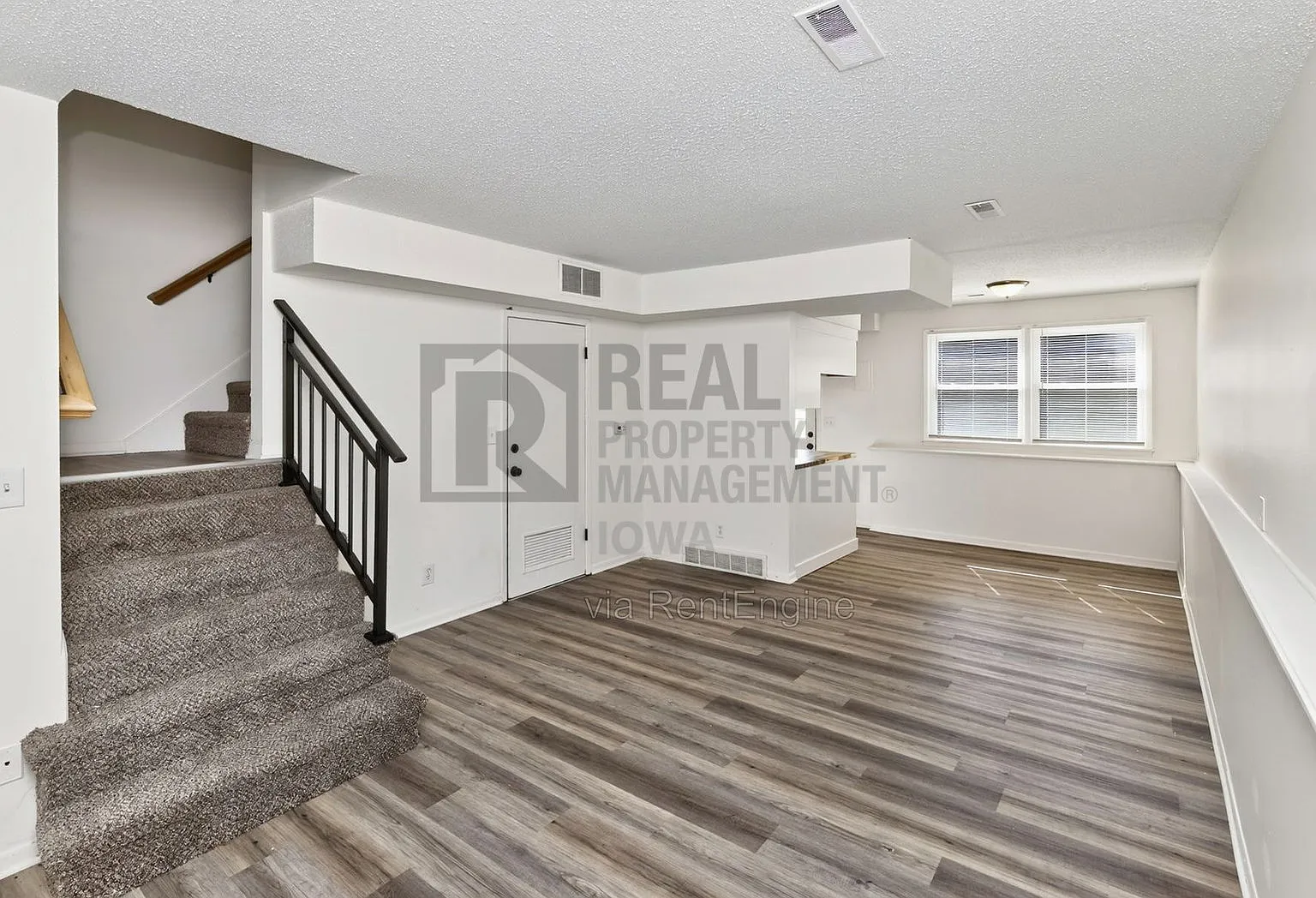 2 bed, 1.0 bath, 980 sqft, $1,150 — Photo 4
