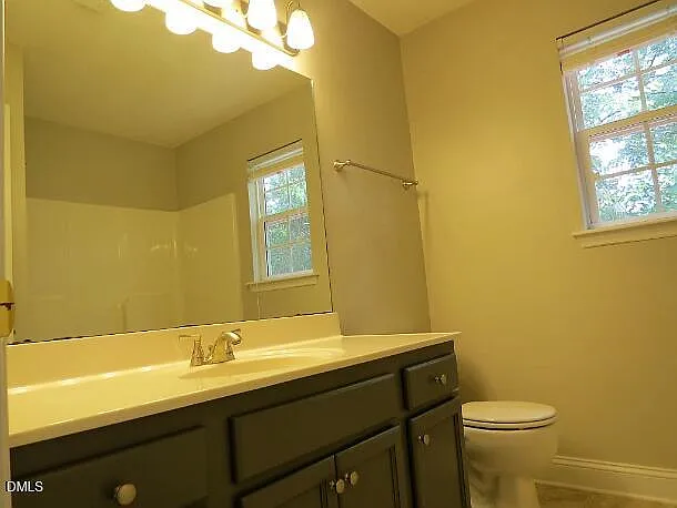 10 Knightsbridge Ct — Photo 15