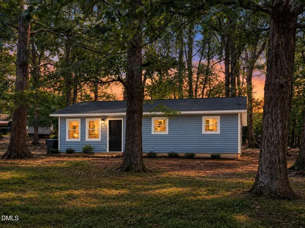 614 Locust Rd, Hillsborough, NC 27278