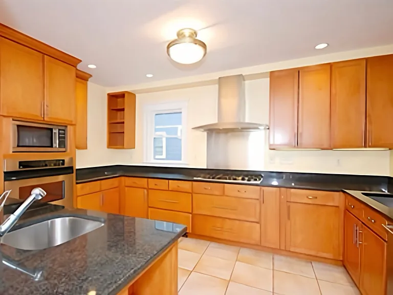 111 Fayerweather St — Photo 4
