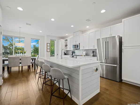 102 Tendick # 902 UNIT 902, San Antonio, TX 78209