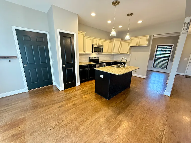3403 Garrick Trce — Photo 14