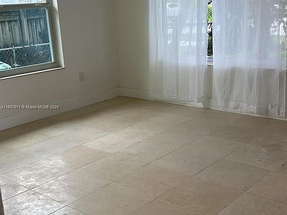 5th image of 1761 NW 153rd St