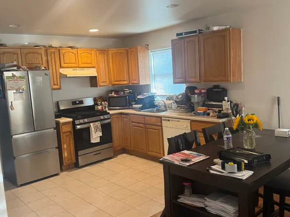 79 N Hamilton St Floor 1, Poughkeepsie, NY 12601