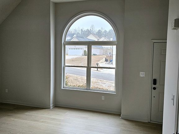 3rd image of 101 Rampart St