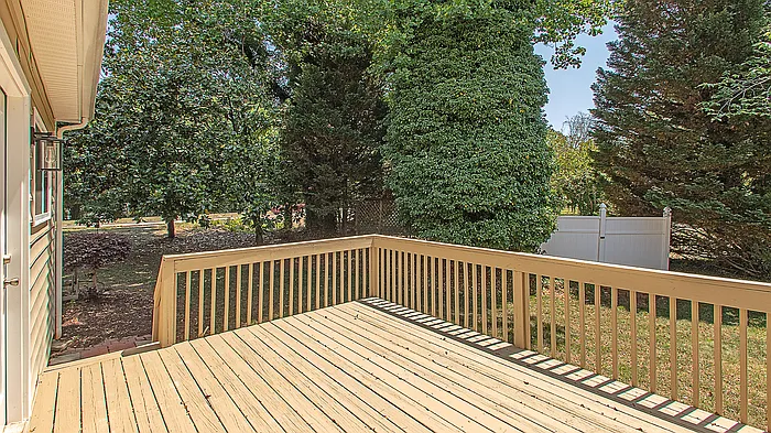 401 Hannah McKenzie Dr — Photo 5