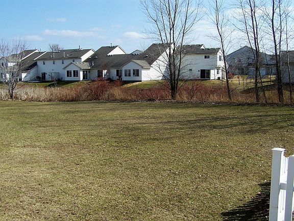 5th image of 2885 Meadow Brook Dr