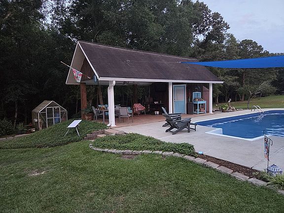5th image of 31 Green Ridge Dr