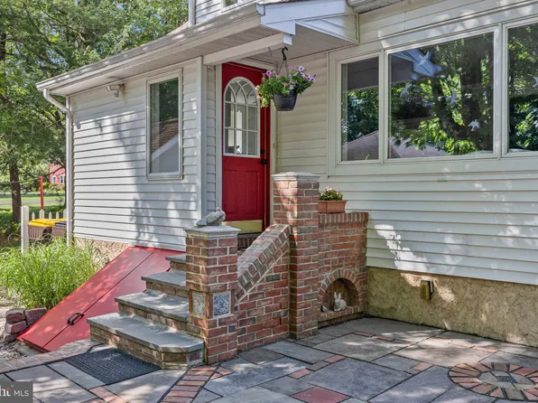 1128 Route 152/baringer Ave, Perkasie, PA 18944