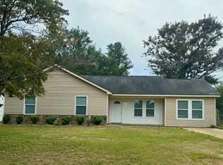 133 Seminole Ave, Leesburg, GA 31763