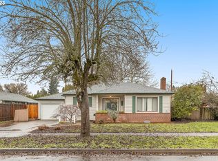 929 NE Jackson St, Hillsboro, OR