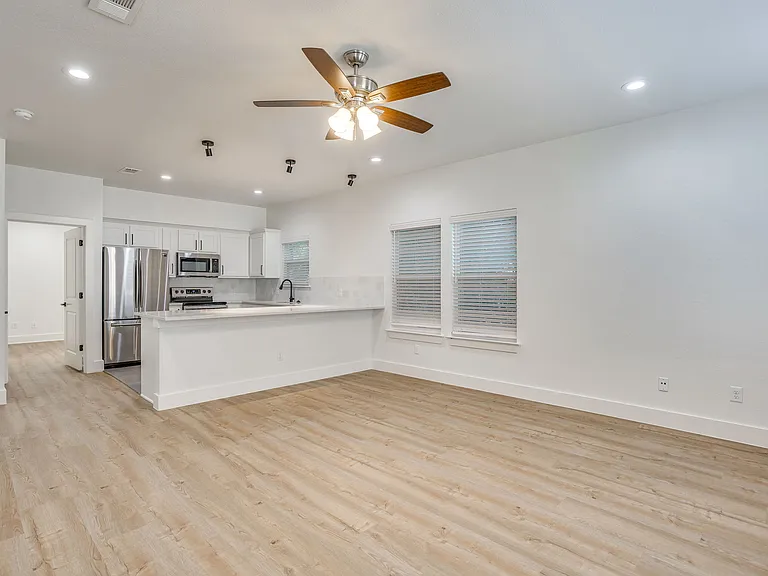 3211 Forest Park Blvd — Photo 18