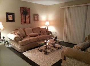 9355 Scarlet Oak Dr, Manassas, VA 20110