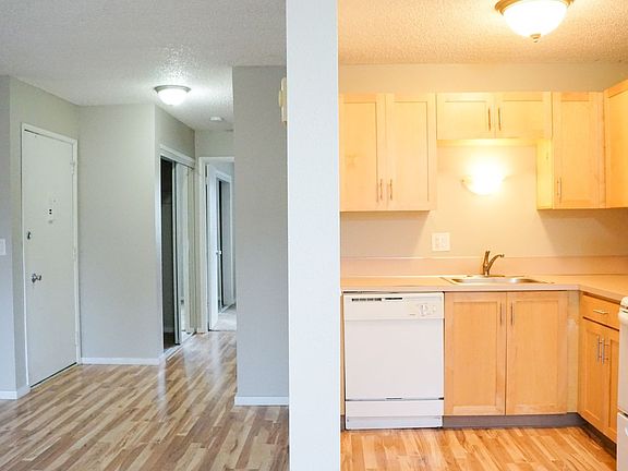 4th image of 1501-1579 SE Stark St #1515