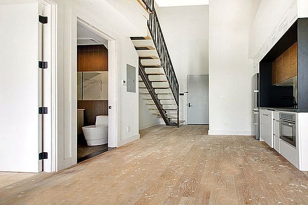 1st image of 920 Myrtle Ave #6D